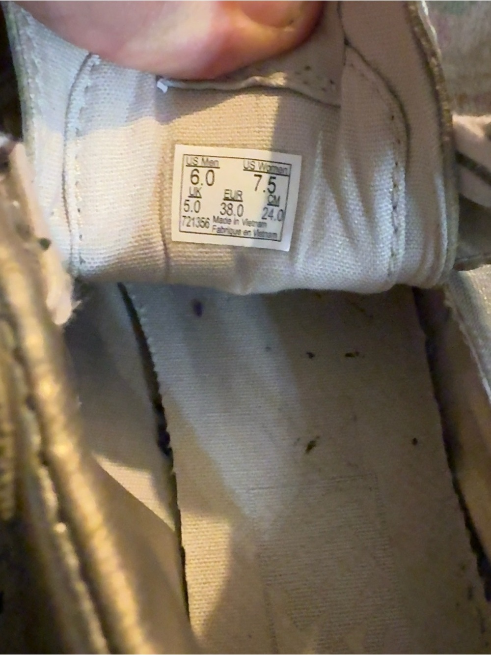 Rare Vans Sk8-Hi Slim Metallic Gold Mesh Sneakers Women’s 7.5 - Picture 2 of 5